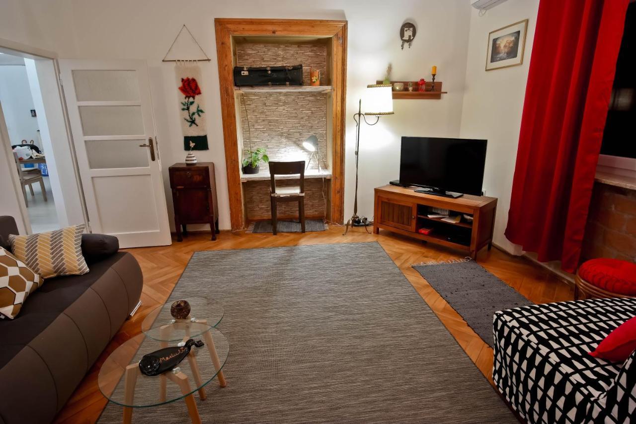 Côté ensoleillé Apartamento Pula Exterior foto