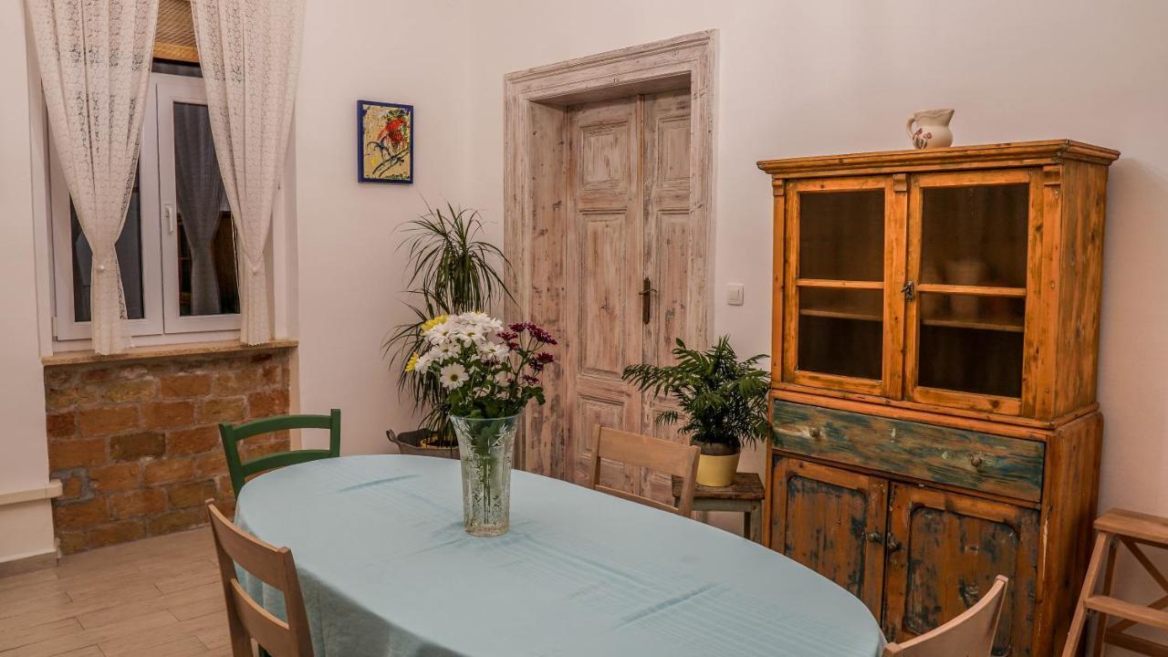 Côté ensoleillé Apartamento Pula Exterior foto