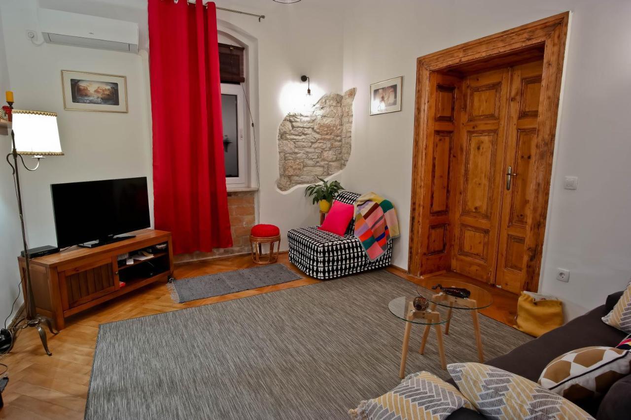 Côté ensoleillé Apartamento Pula Exterior foto